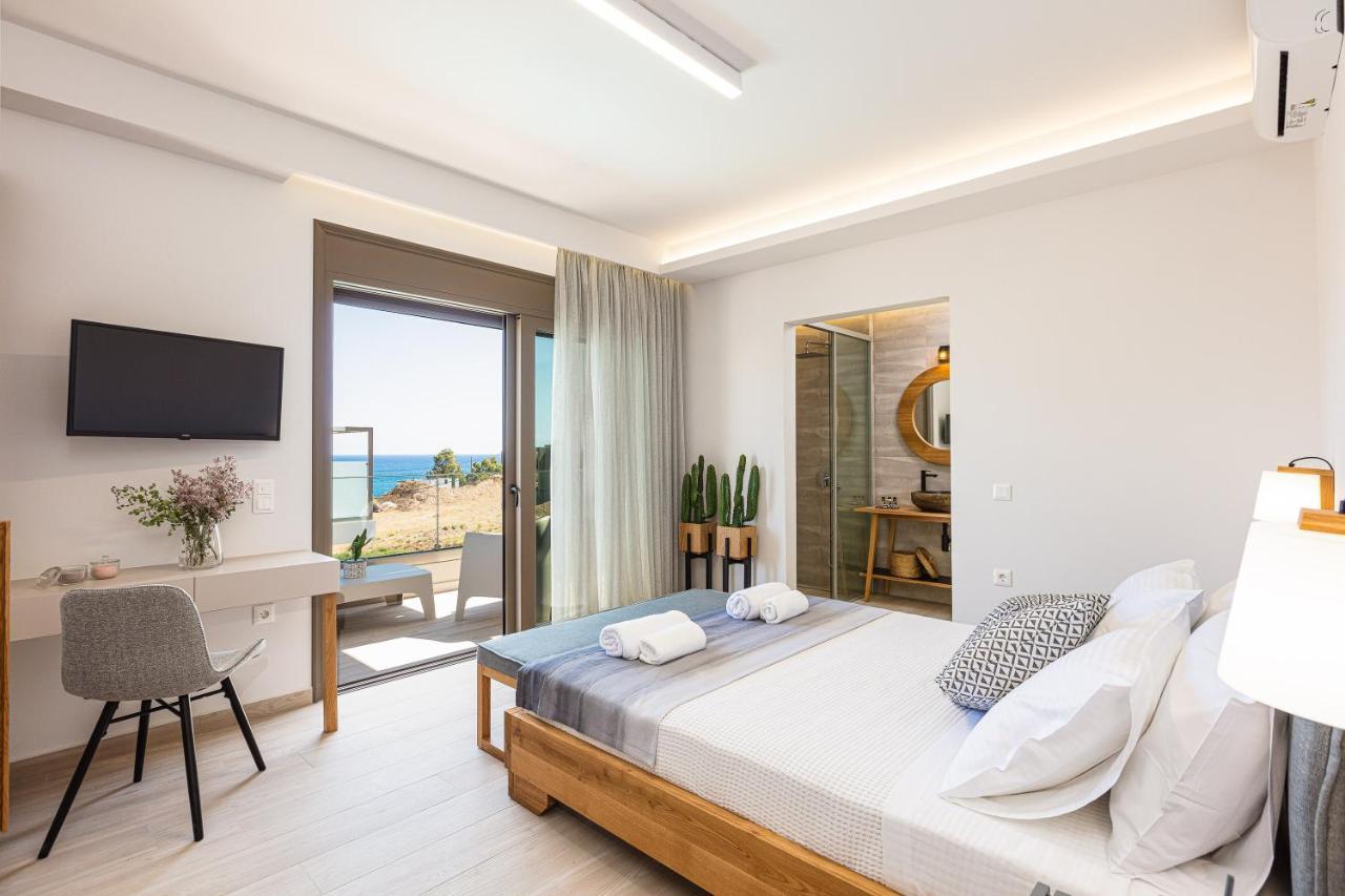Lagoon Seabreeze Villa, Sumptuous Retreat, By Thinkvilla Panormos  Exterior photo