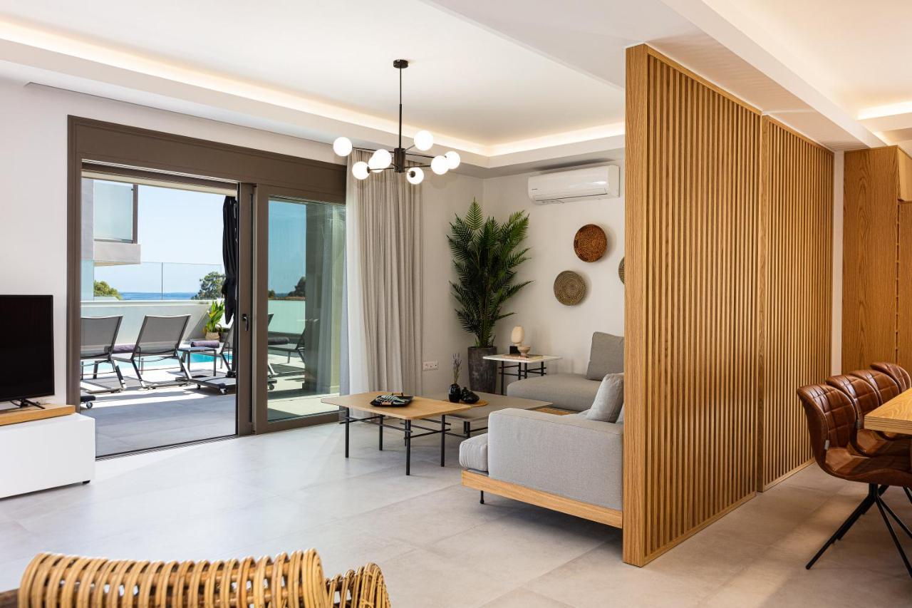 Lagoon Seabreeze Villa, Sumptuous Retreat, By Thinkvilla Panormos  Exterior photo